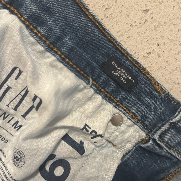 GAP Pride Rainbow Embroidered 3” Denim Shorts 27 New - Picture 10 of 15